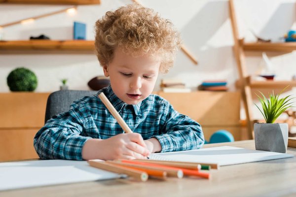 Comment apprendre l'indépendance chez un enfant?