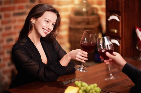 Sourire de profil: l'art de capturer votre joie sous un nouvel angle